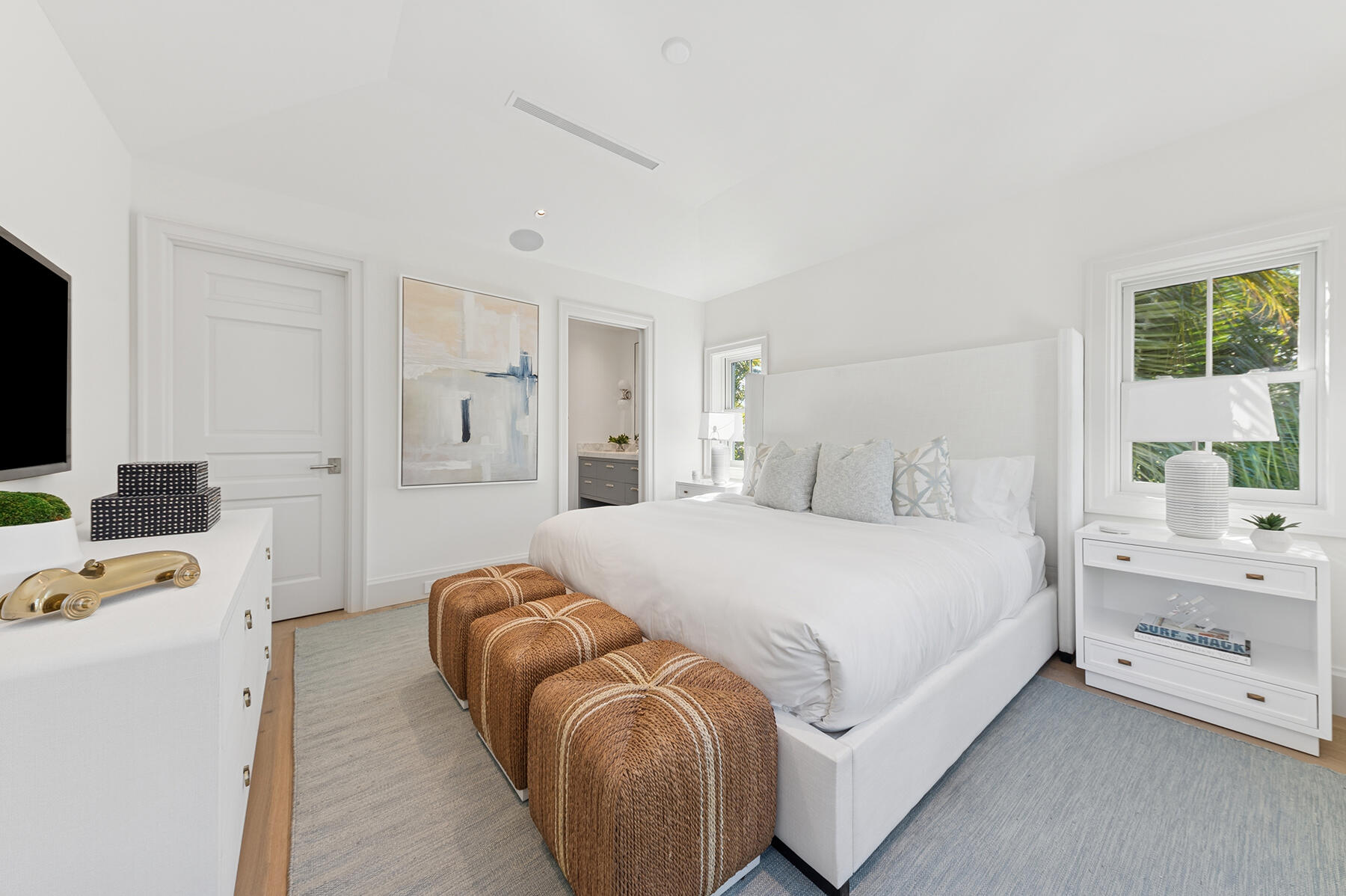 EL ENCANTO - Residential