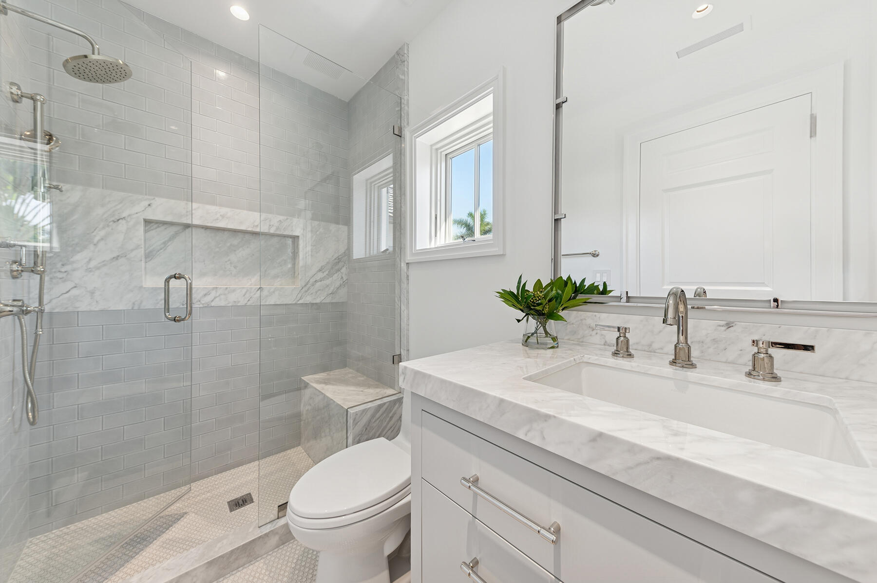 EL ENCANTO - Residential