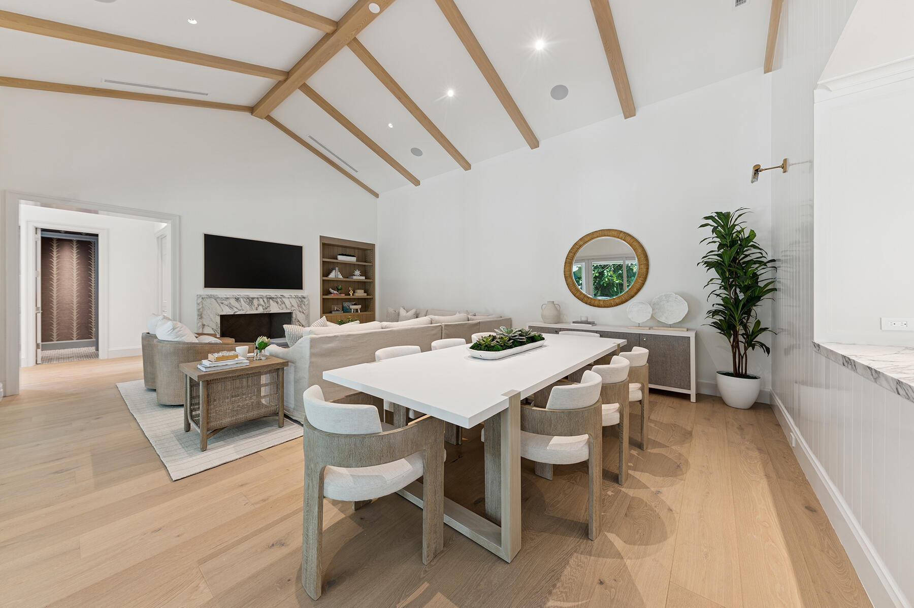 EL ENCANTO - Residential