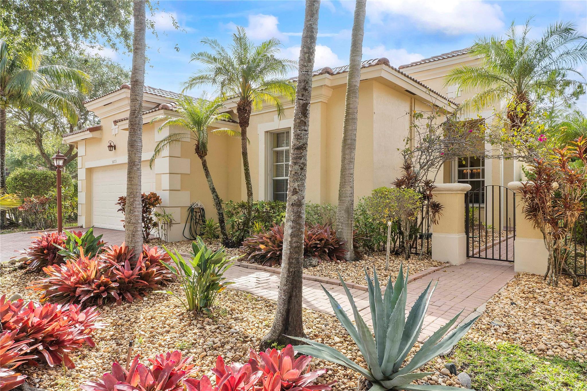 5873 NW 120th Ave