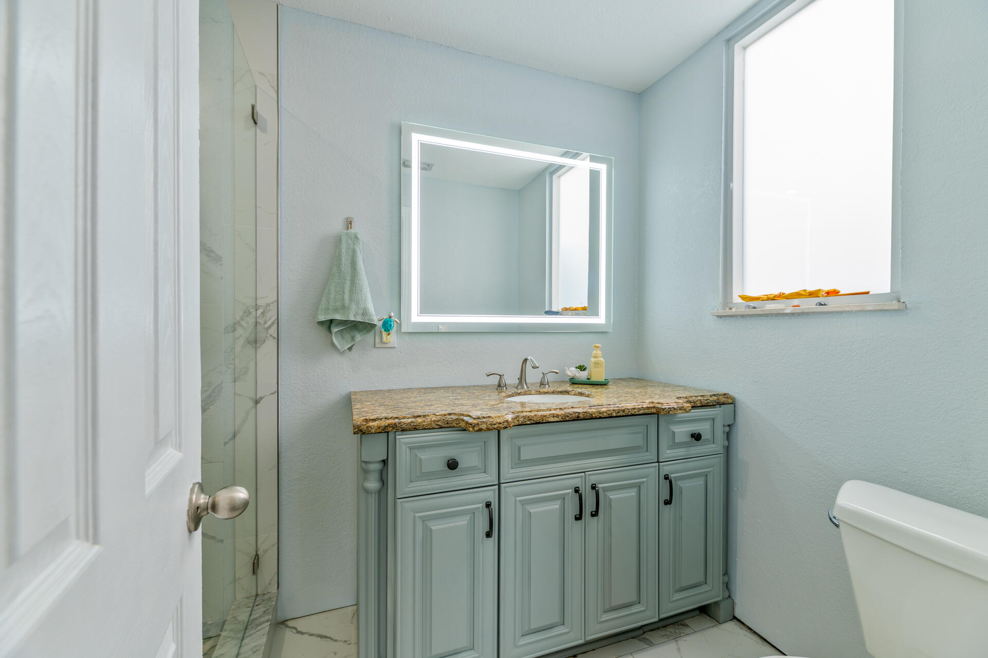 CRESTHAVEN NO 4 - Residential