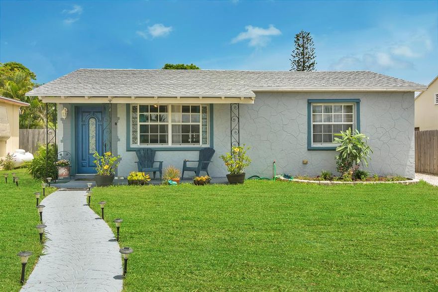 Wonderful home with a huge yard and big garage. This is just a great place to for a family starting out or one winding down.Only a short drive to the beach and close to I95. There is a park just a few blocks away.