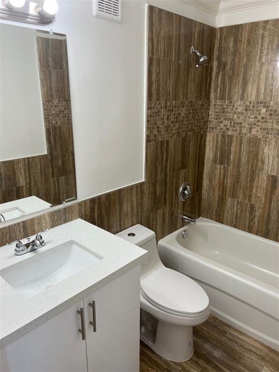 Venetia Gardens Condo - Residential