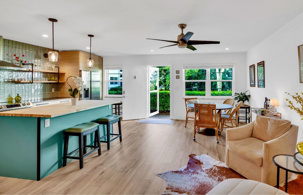 Photo of 5400 Jimmy Buffett Mem Highway #H4, Indian River Shores, FL 32963 (MLS # B26033230)