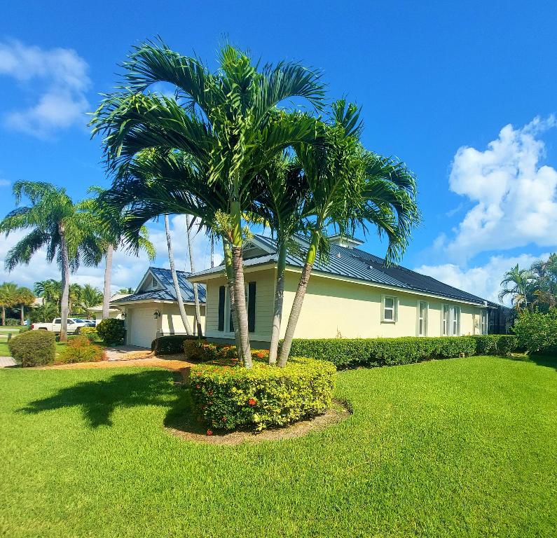 GOVERNORS LANDING - Residential