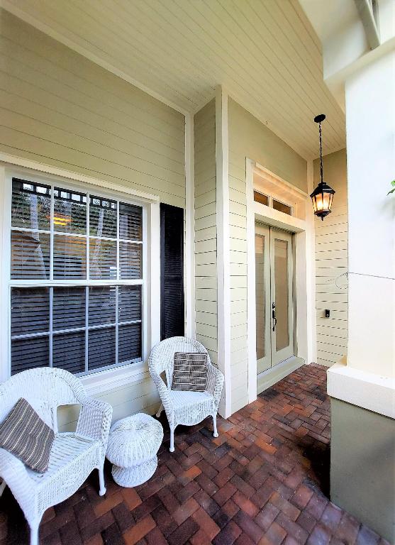 GOVERNORS LANDING - Residential