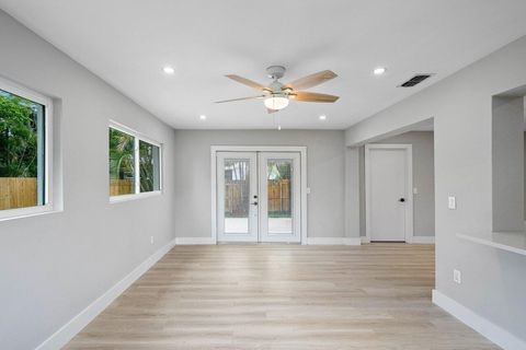 Single Family Residence in Lake Worth Beach FL 1774 16th Avenue Ave 12.jpg