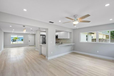 Single Family Residence in Lake Worth Beach FL 1774 16th Avenue Ave 11.jpg