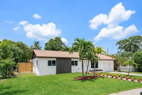 Single Family Residence in Lake Worth Beach FL 1774 16th Avenue Ave 1.jpg