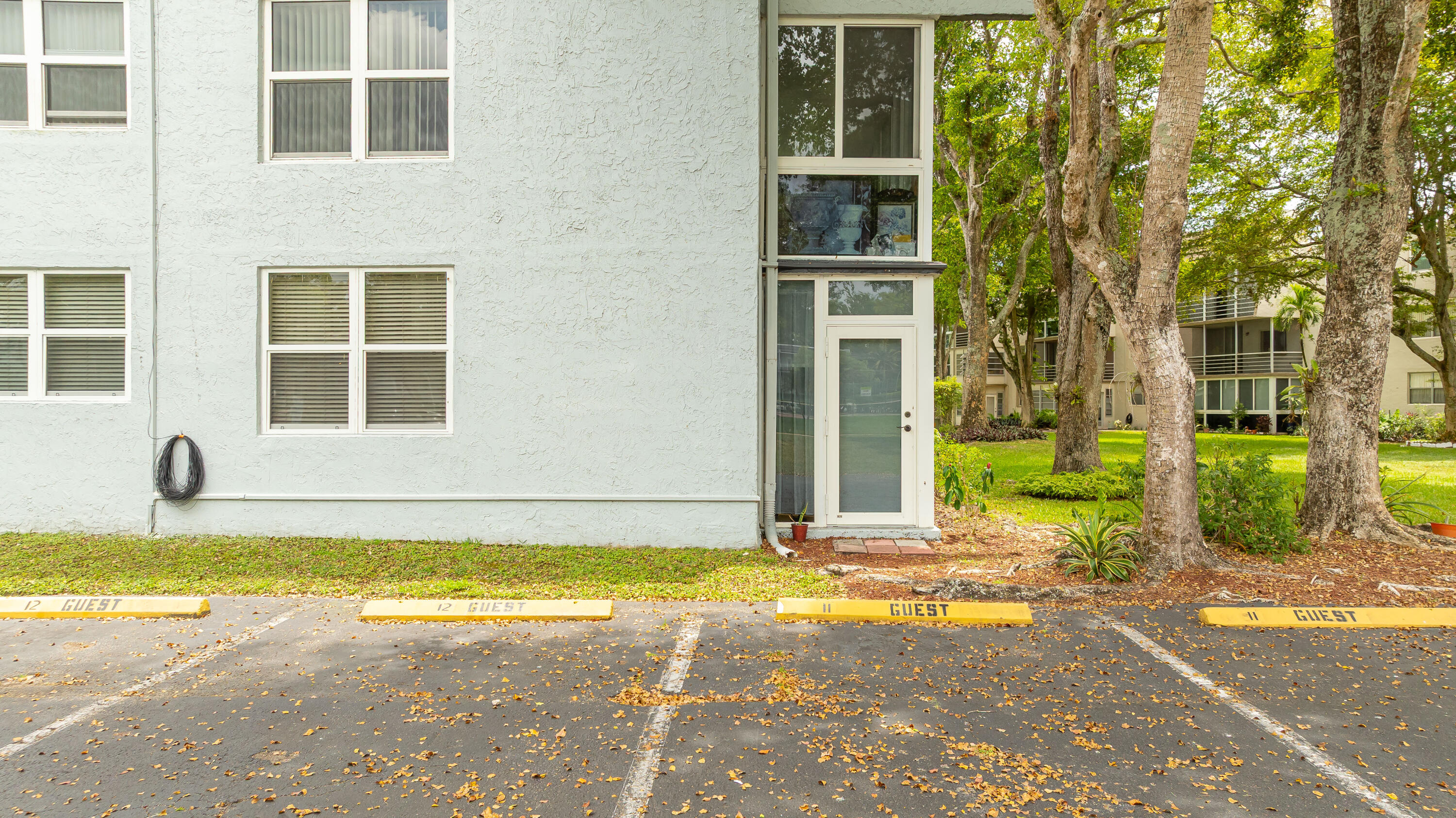 LIME BAY CONDOMINIUM 7 - Residential