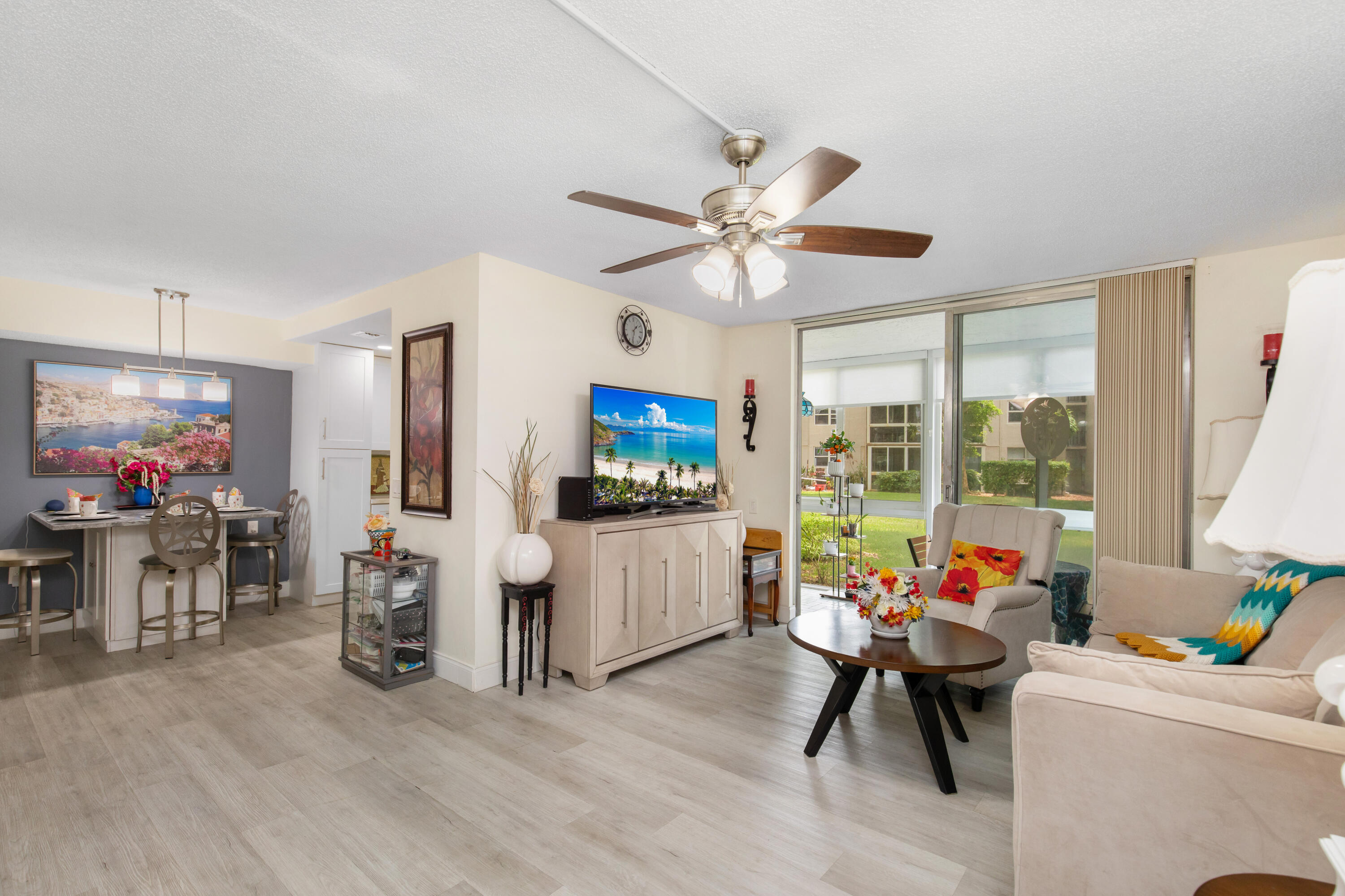 LIME BAY CONDOMINIUM 7 - Residential
