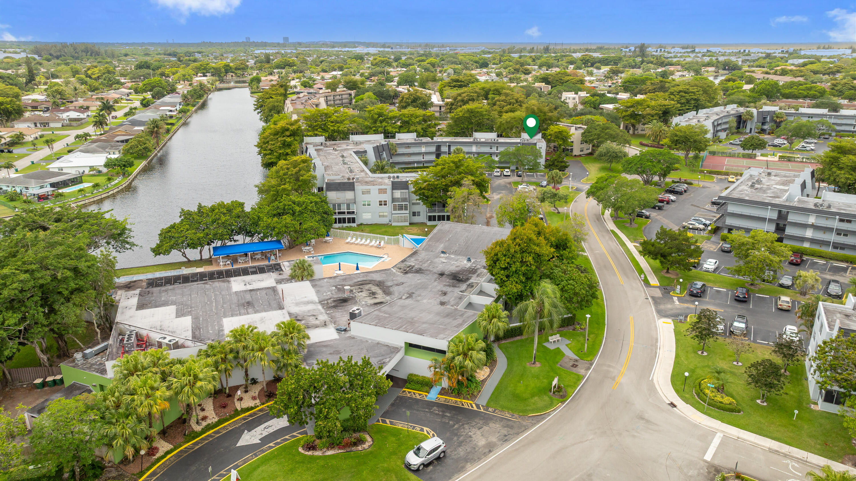 LIME BAY CONDOMINIUM 7 - Residential
