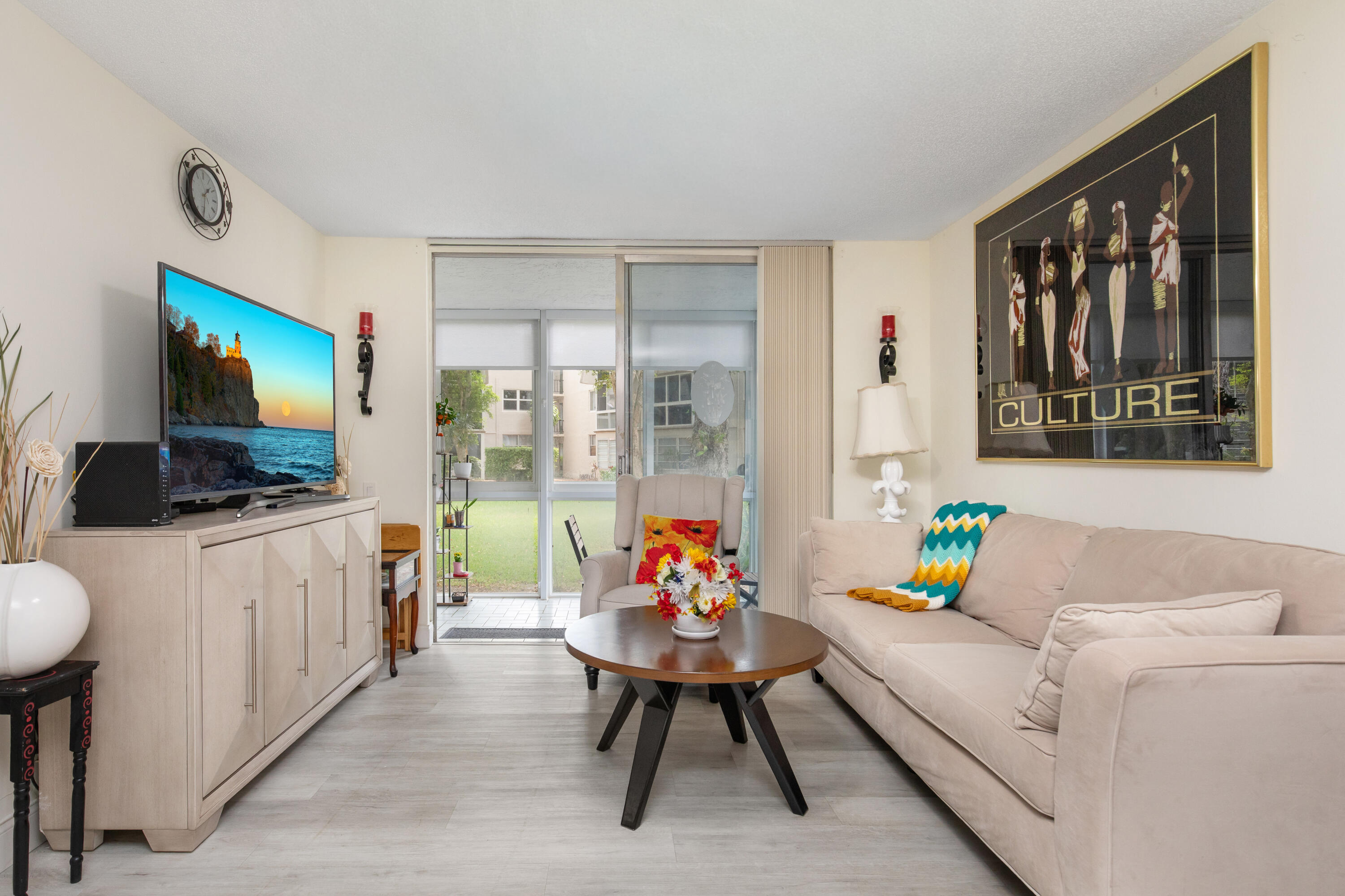 LIME BAY CONDOMINIUM 7 - Residential