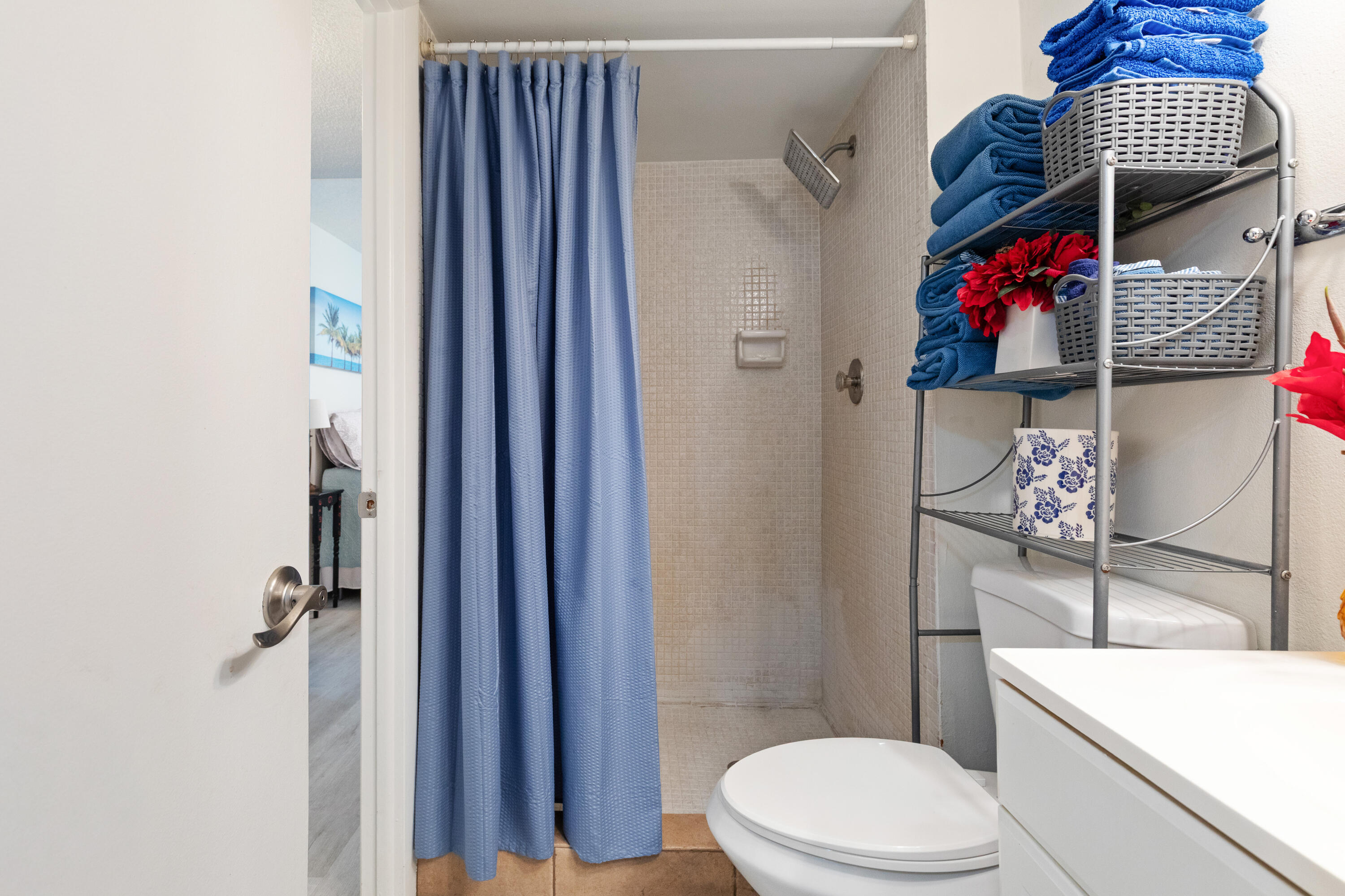 LIME BAY CONDOMINIUM 7 - Residential