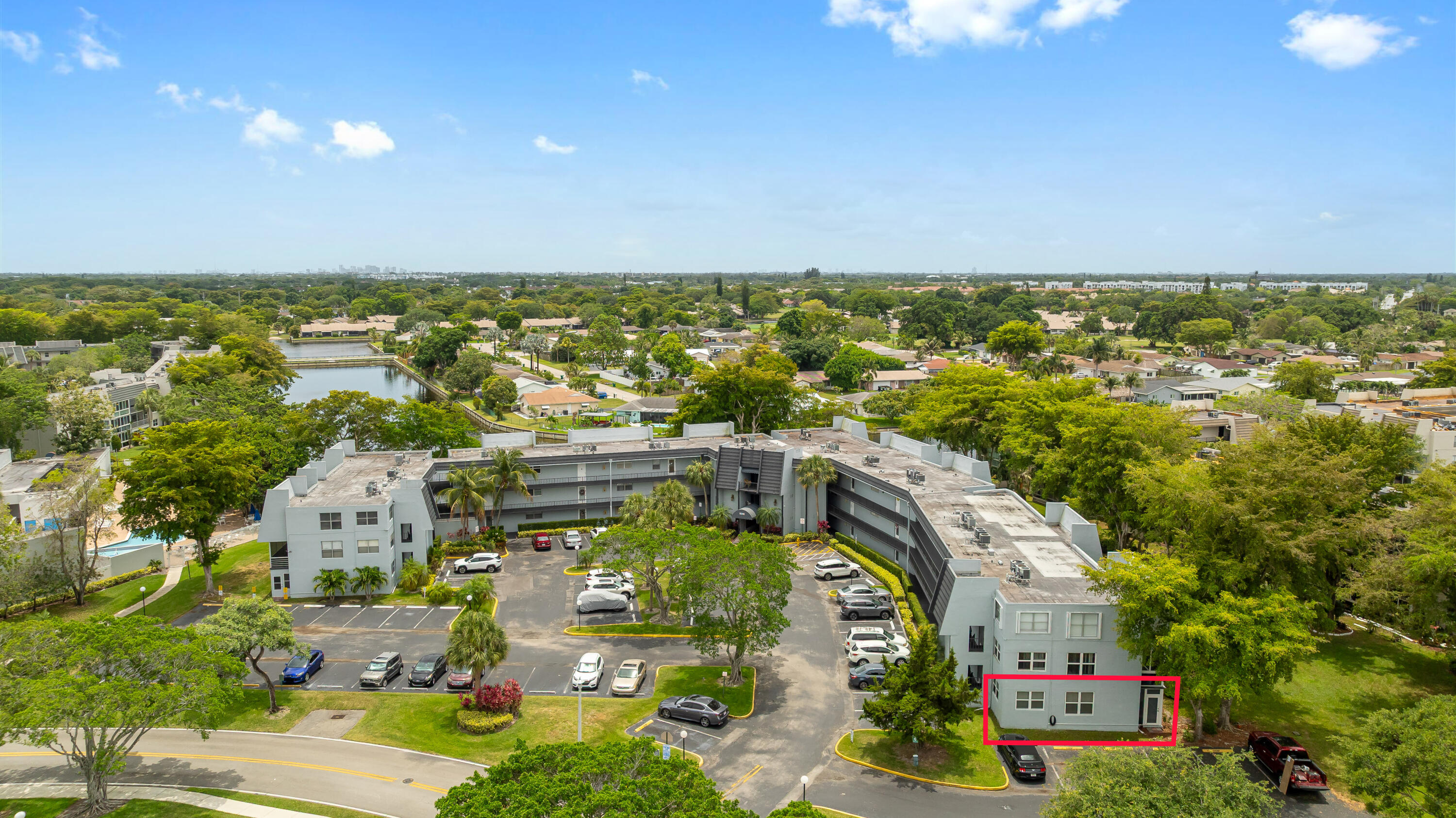 LIME BAY CONDOMINIUM 7 - Residential