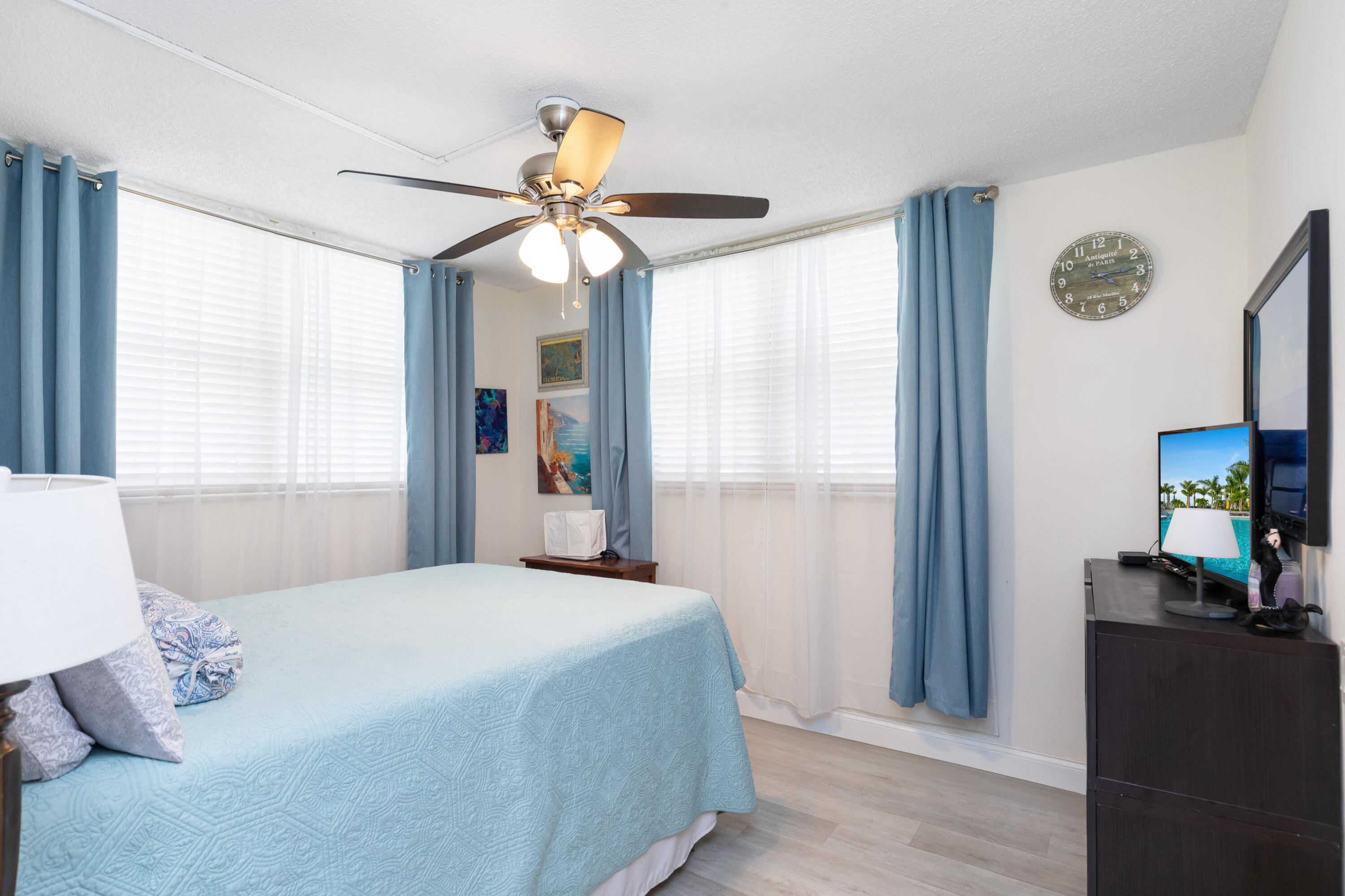 LIME BAY CONDOMINIUM 7 - Residential