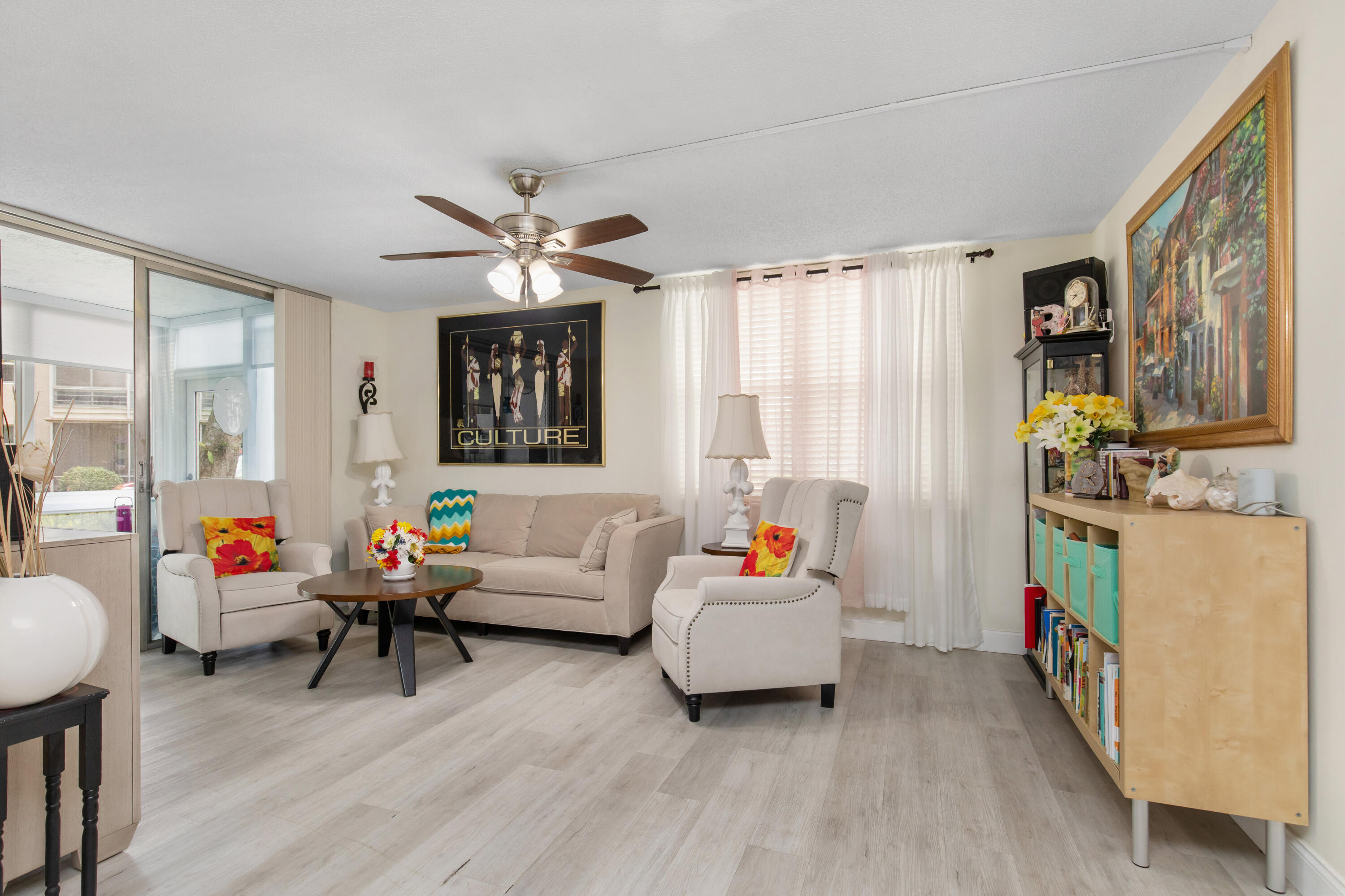 LIME BAY CONDOMINIUM 7 - Residential