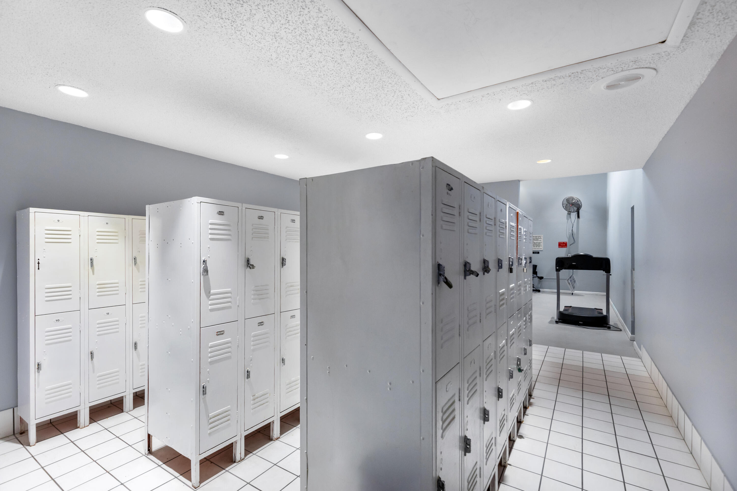 LIME BAY CONDOMINIUM 7 - Residential