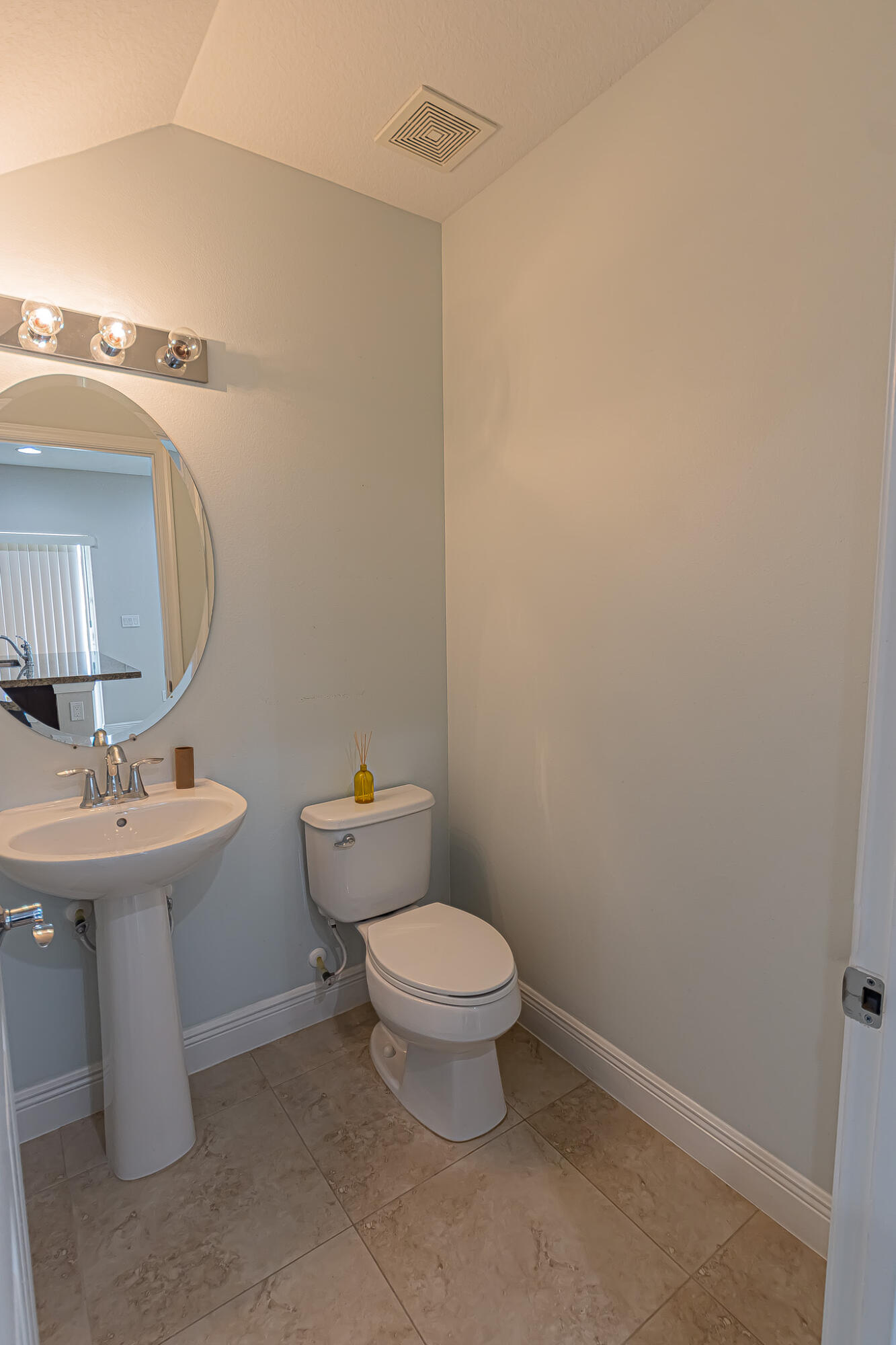 VIZCAYA FALLS TOWNHOMES - Residential