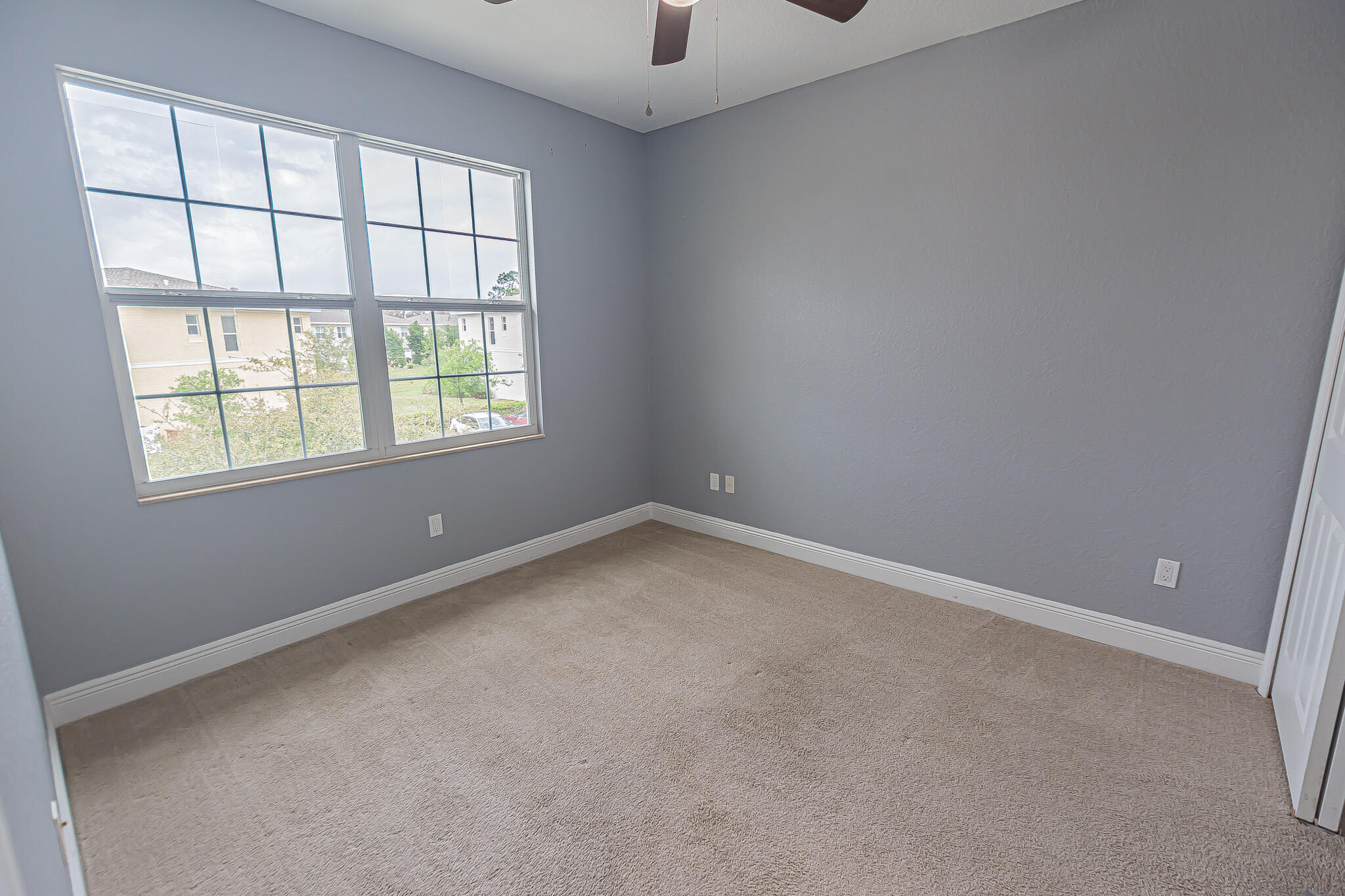 VIZCAYA FALLS TOWNHOMES - Residential