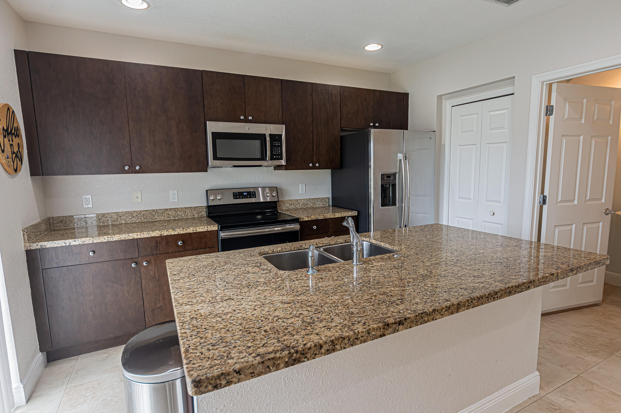 VIZCAYA FALLS TOWNHOMES - Residential