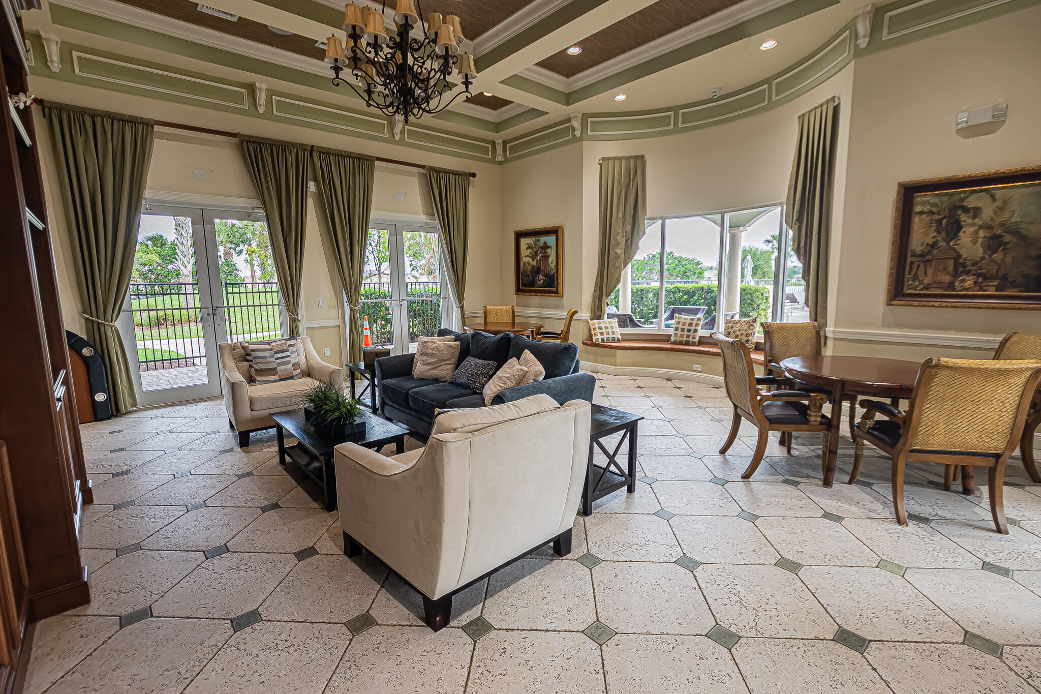 VIZCAYA FALLS TOWNHOMES - Residential