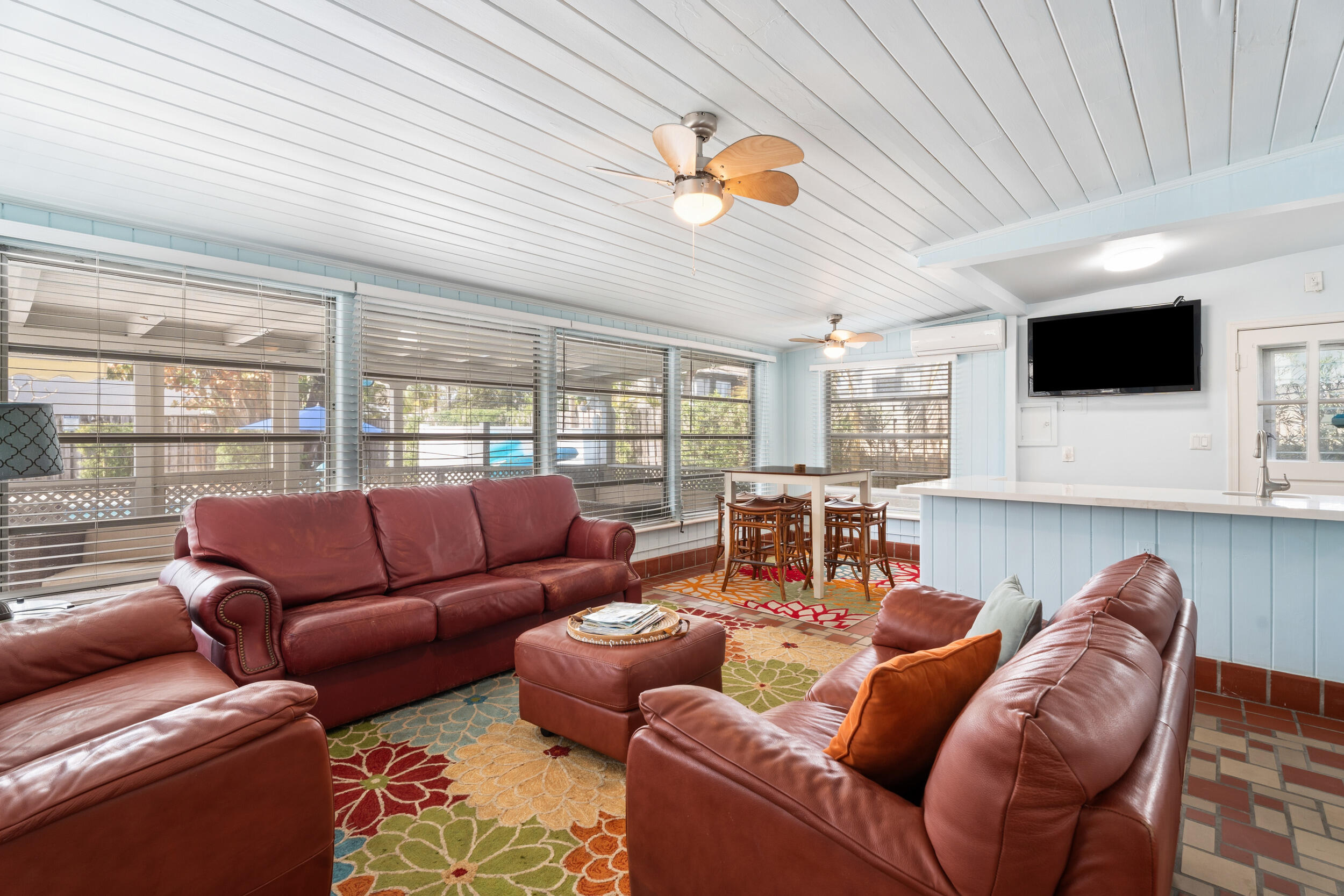 LAKE WORTH TOWN OF - Residential