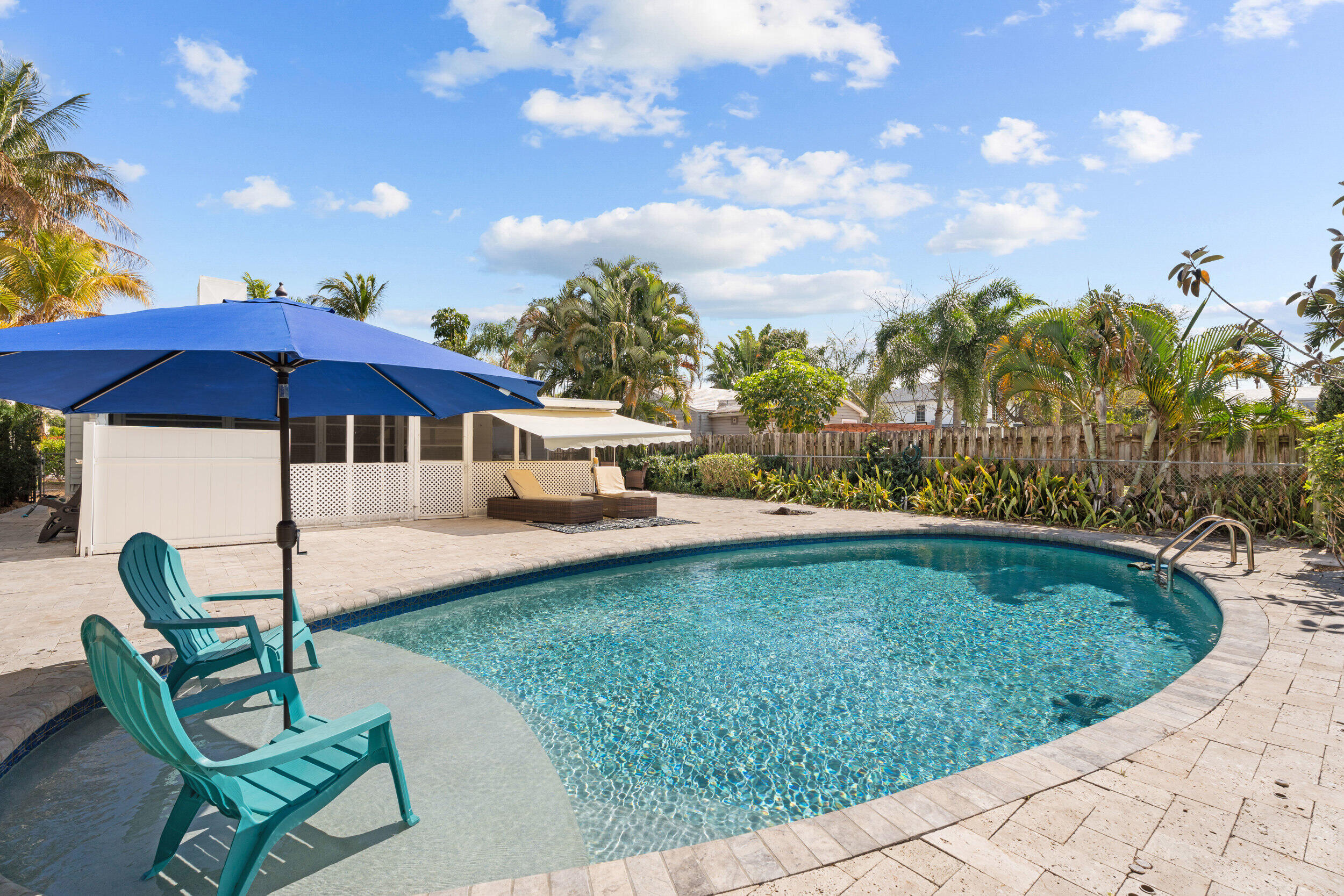 LAKE WORTH TOWN OF - Residential