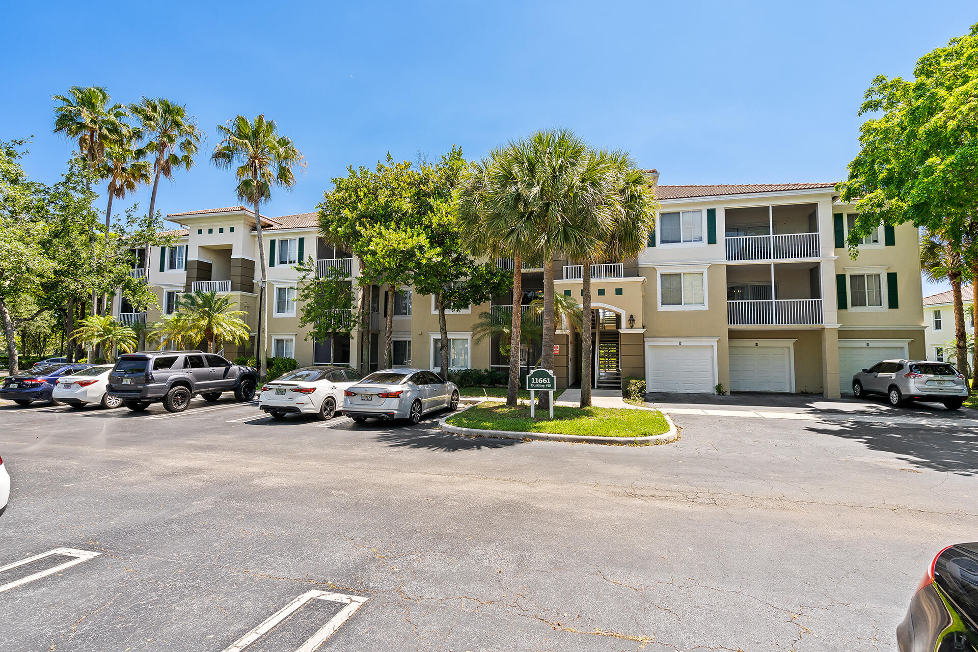 PALMS POINT CONDO - Residential