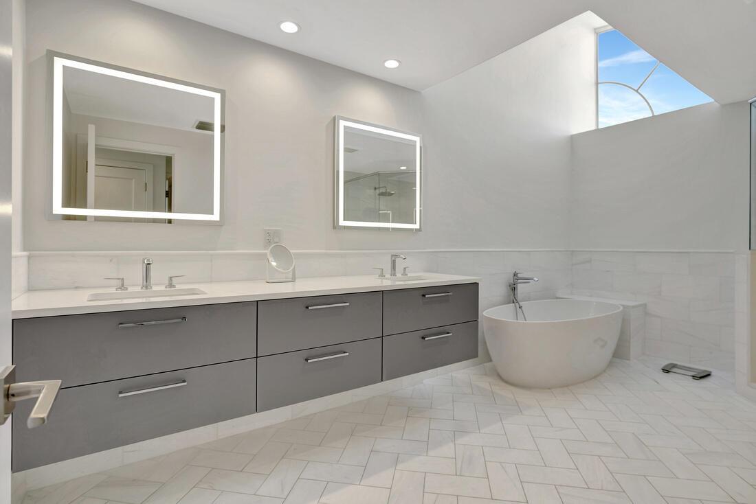 Admirals Cove - Residential