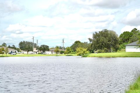 A home in Port St Lucie