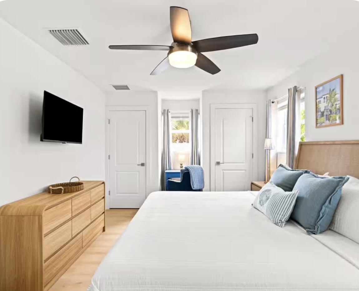 YACHT HARBOR EST - Residential