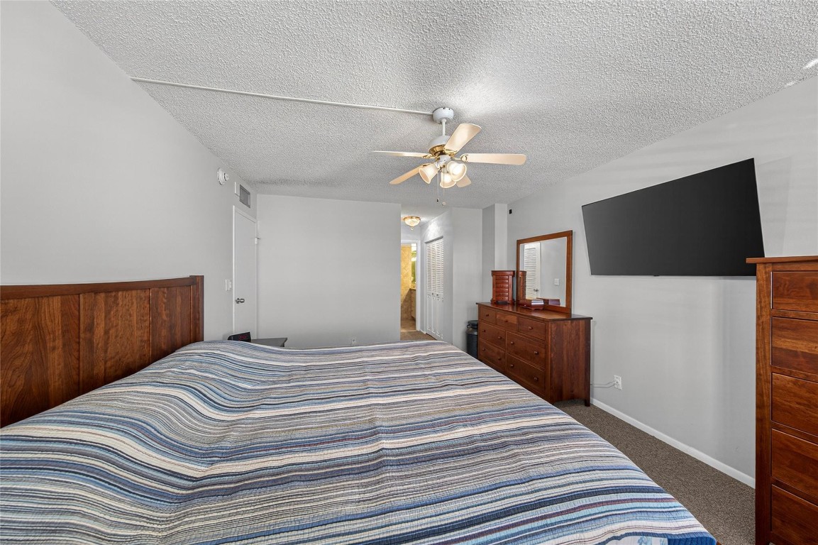 EAST POINT TOWERS - Residential