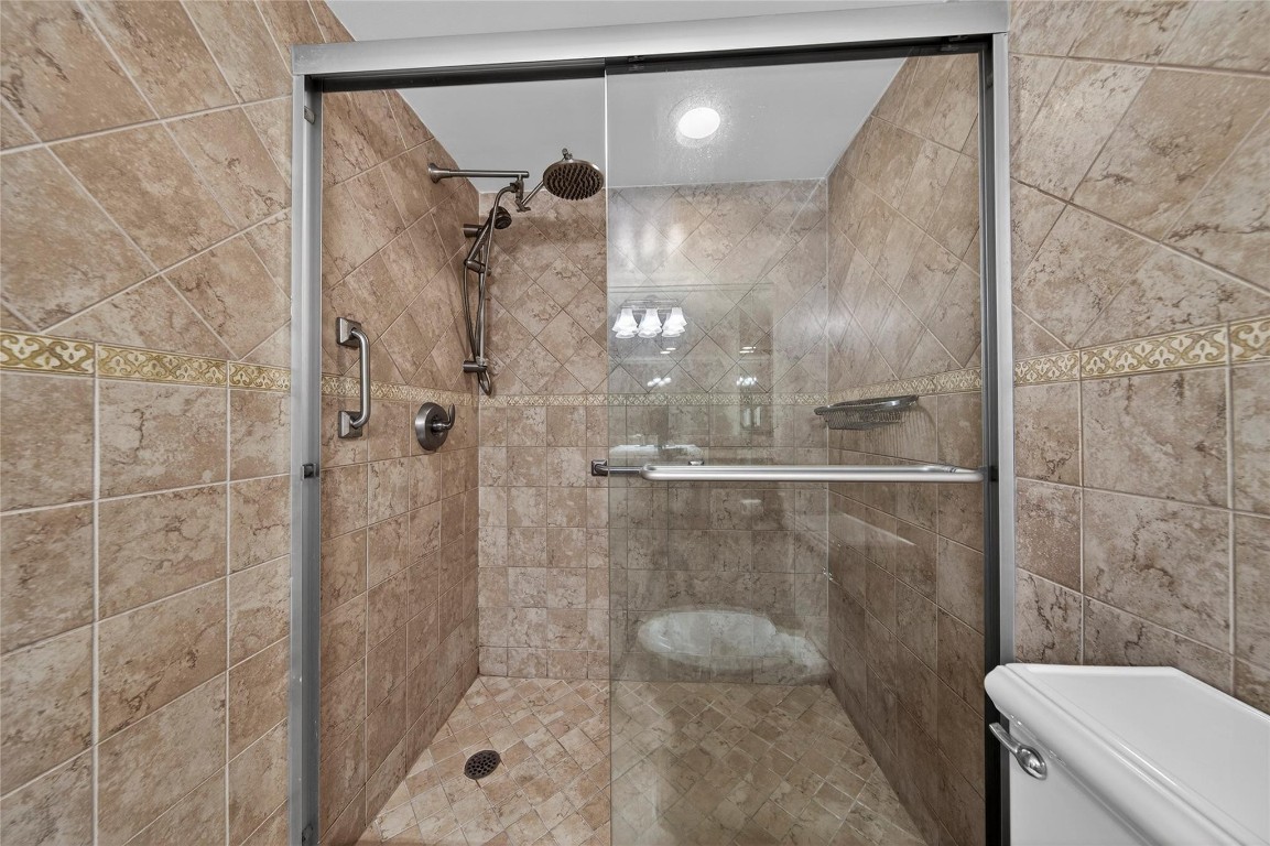 EAST POINT TOWERS - Residential