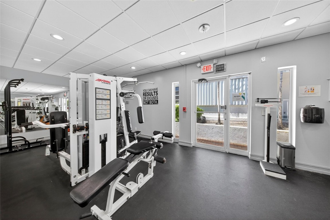 EAST POINT TOWERS - Residential