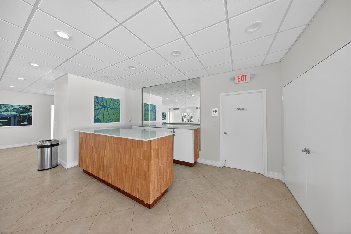 EAST POINT TOWERS - Residential