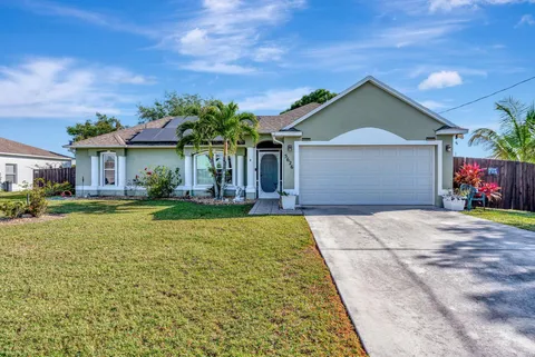 5626 NW Crisona, Port St Lucie, FL 34986 - MLS#: R11069904