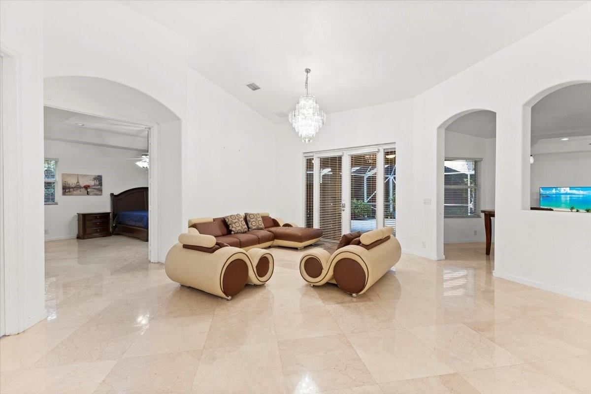 Sunshine Estates - Residential Lease