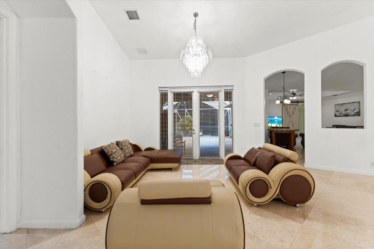 Sunshine Estates - Residential Lease