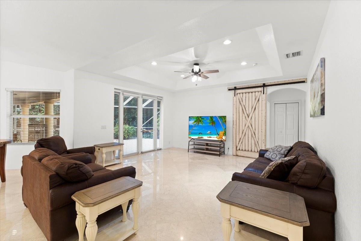 Sunshine Estates - Residential Lease