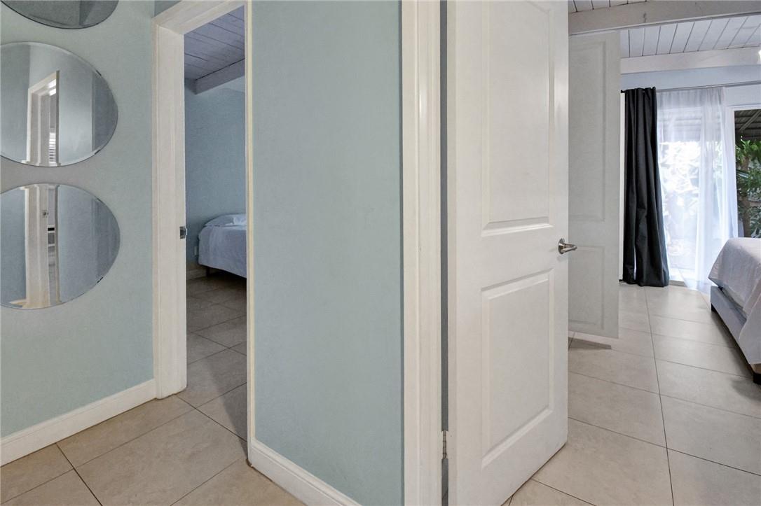 6-49 par of land in se - Residential Lease