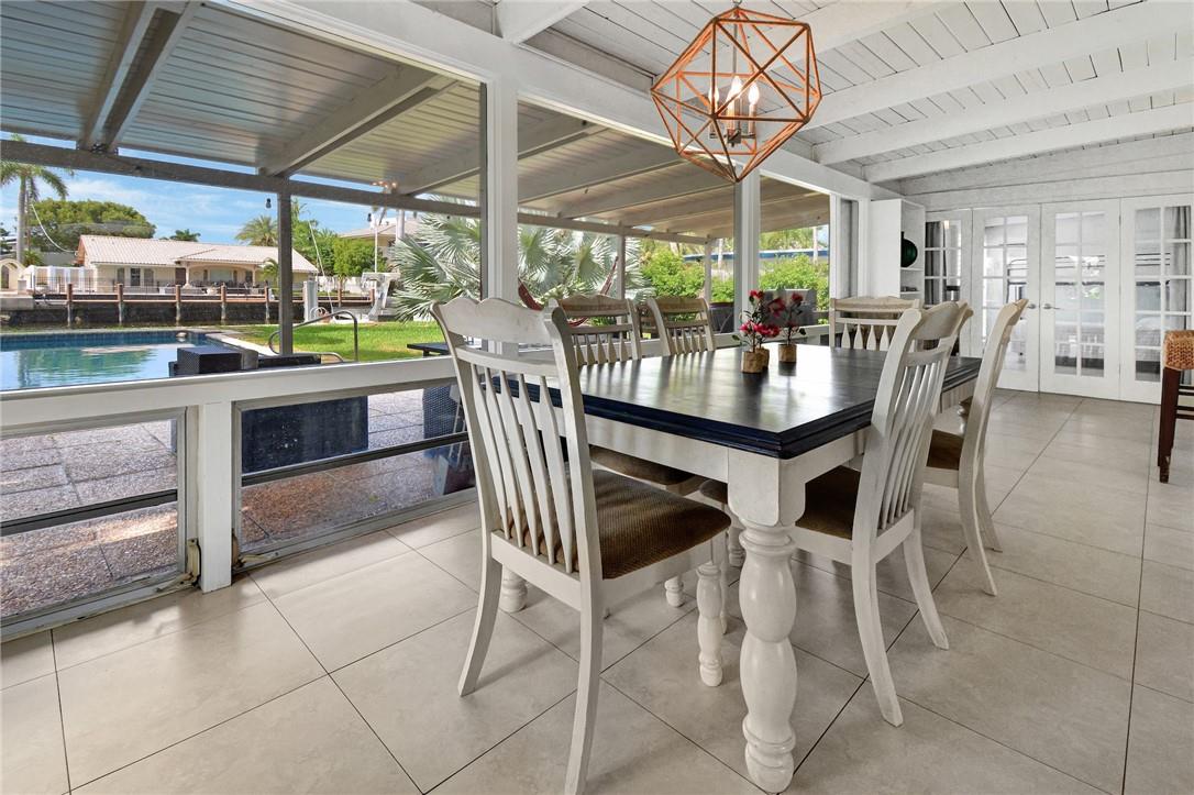 6-49 par of land in se - Residential Lease