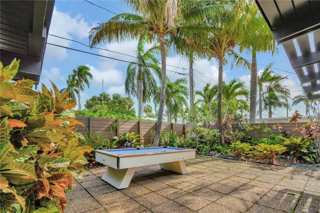 6-49 par of land in se - Residential Lease