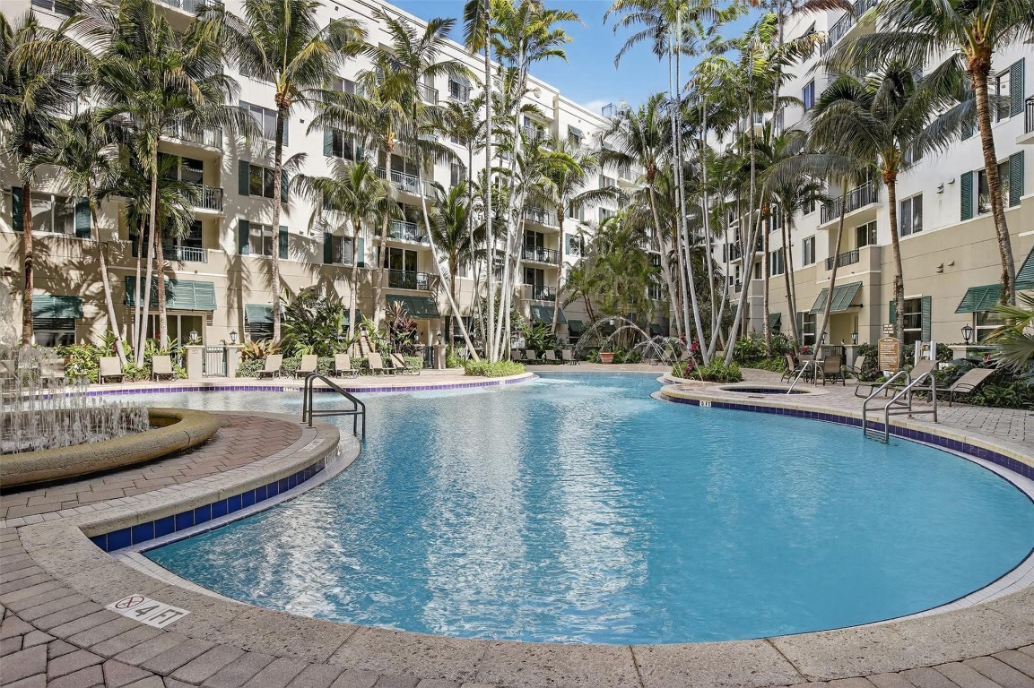 Veranda Condo - Residential