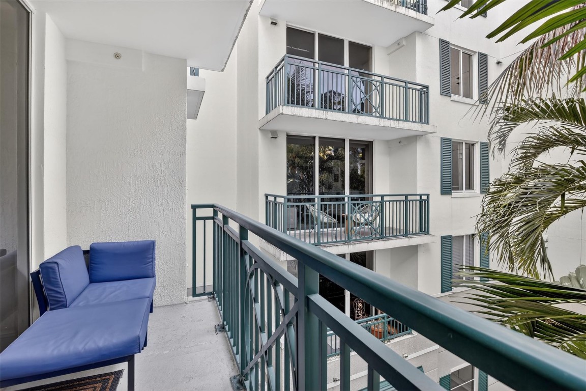 Veranda Condo - Residential