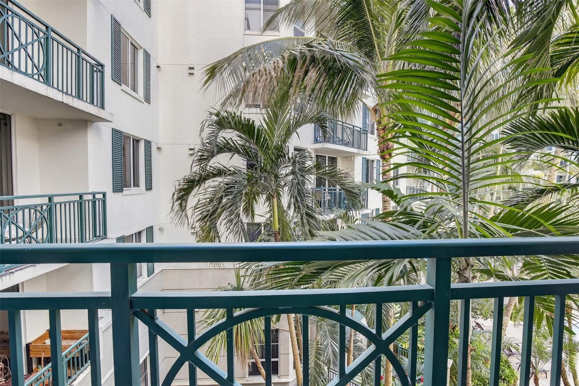 Veranda Condo - Residential