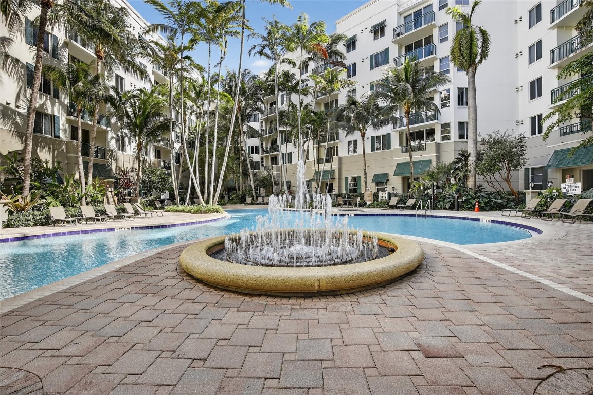 Veranda Condo - Residential