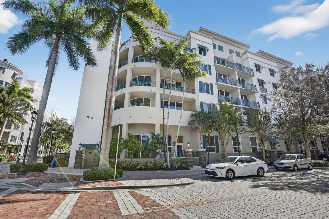 Veranda Condo - Residential