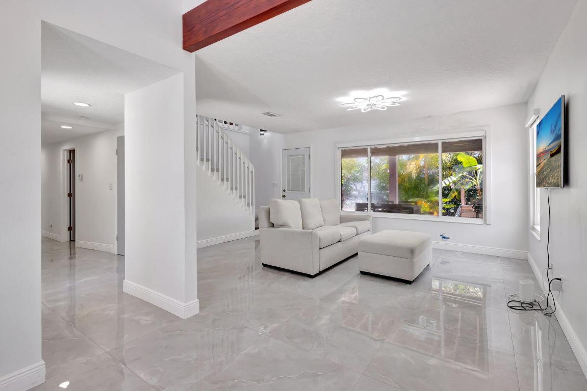 CORAL COVE BEACH SECTION 1 - Residential