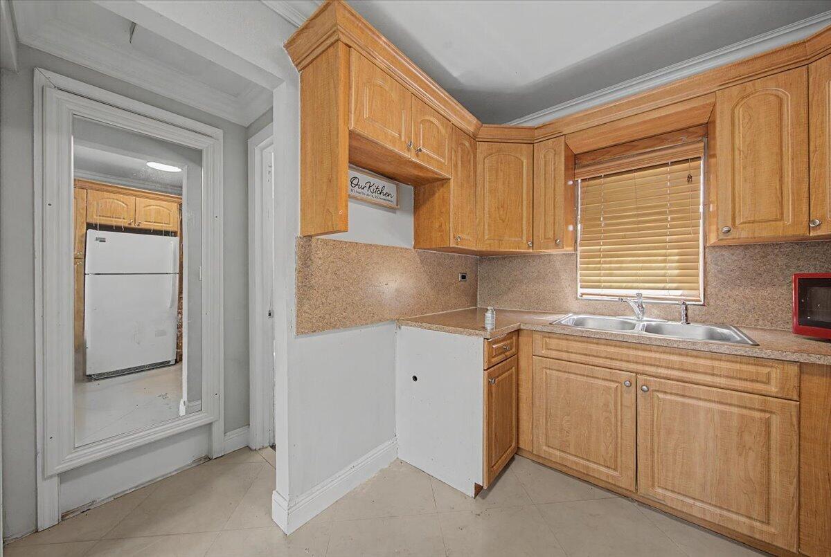 LAKE FOREST SEC 4 - Residential